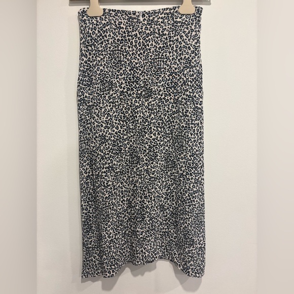 Brandy Melville Black/Blue and Cream Animal Print Skirt - Picture 4 of 9